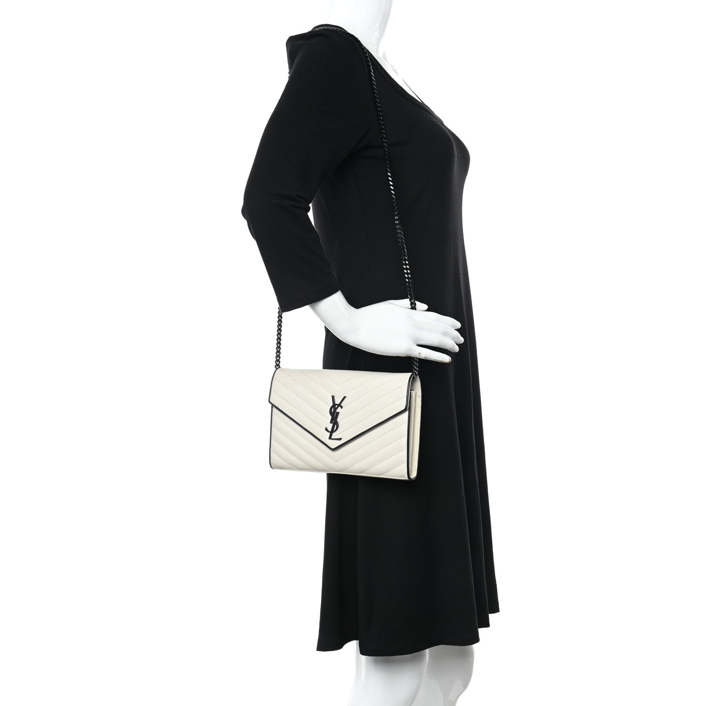 Grain De Poudre Matelasse Monogram Chain Wallet White Black