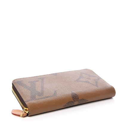 Louis Vuitton Reverse Monogram Giant Zippy Wallet 4 of 10