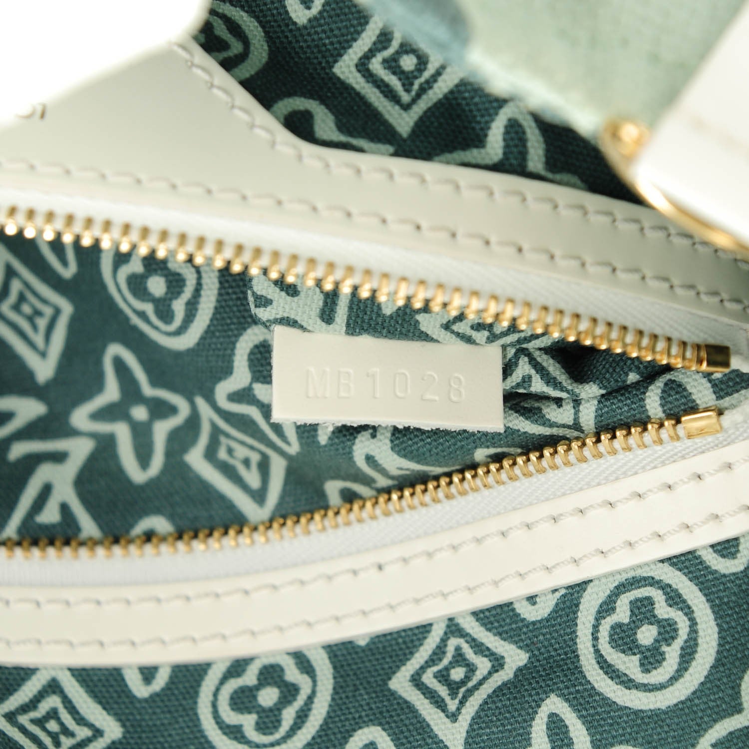 Louis Vuitton Tahitienne Cabas PM Menthe 7 of 8