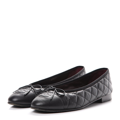Chanel Aged Calfskin Quilted Cap Toe Ballerina Flats 37.5 Black 3 of 12