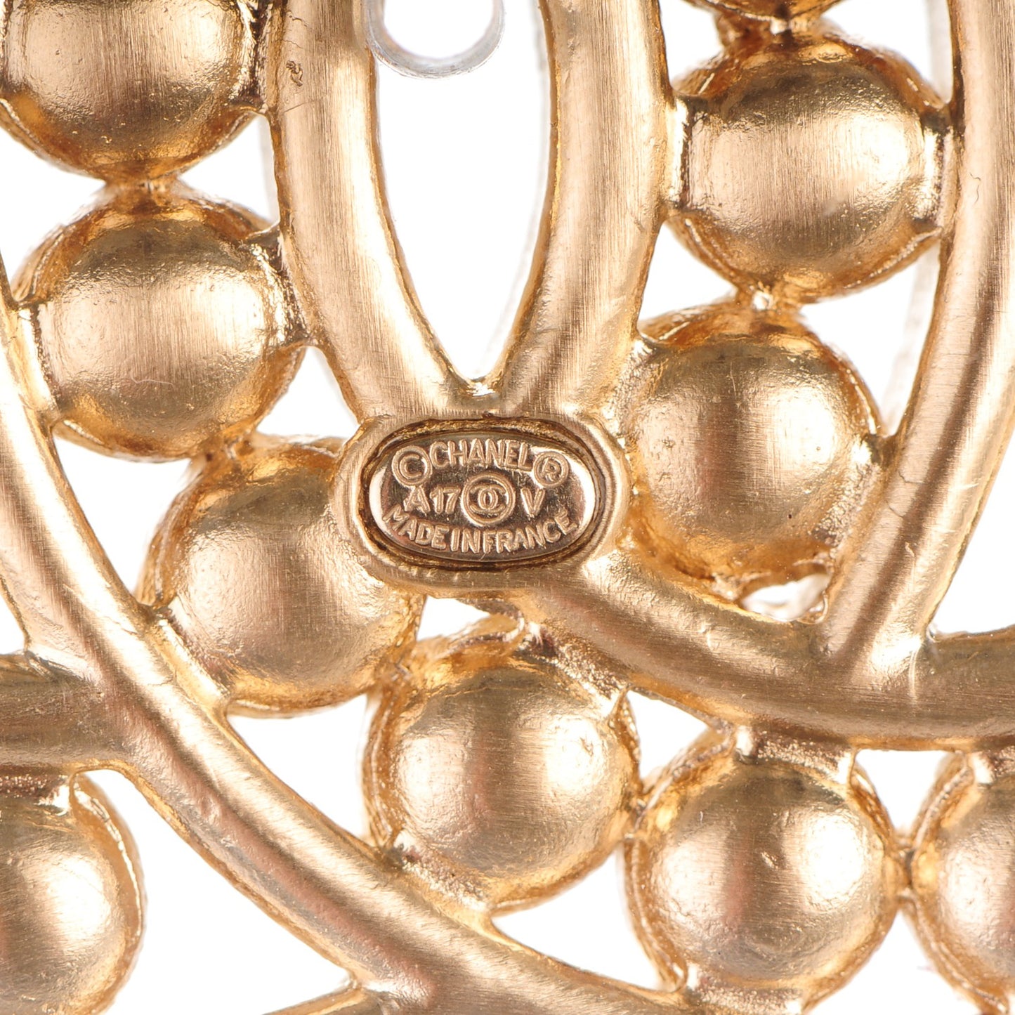 Pearl CC Brooch Gold