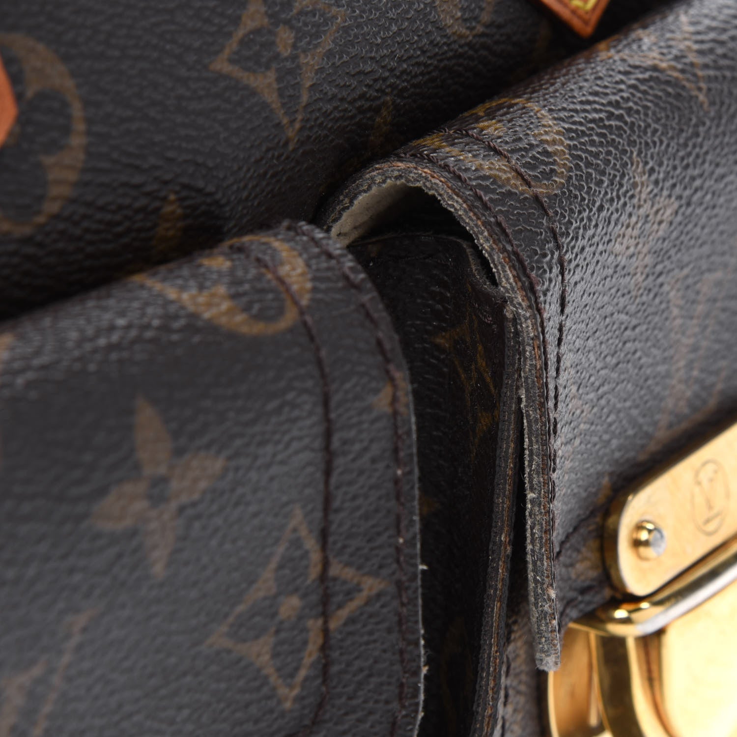 Louis Vuitton Monogram Manhattan PM 32 of 38