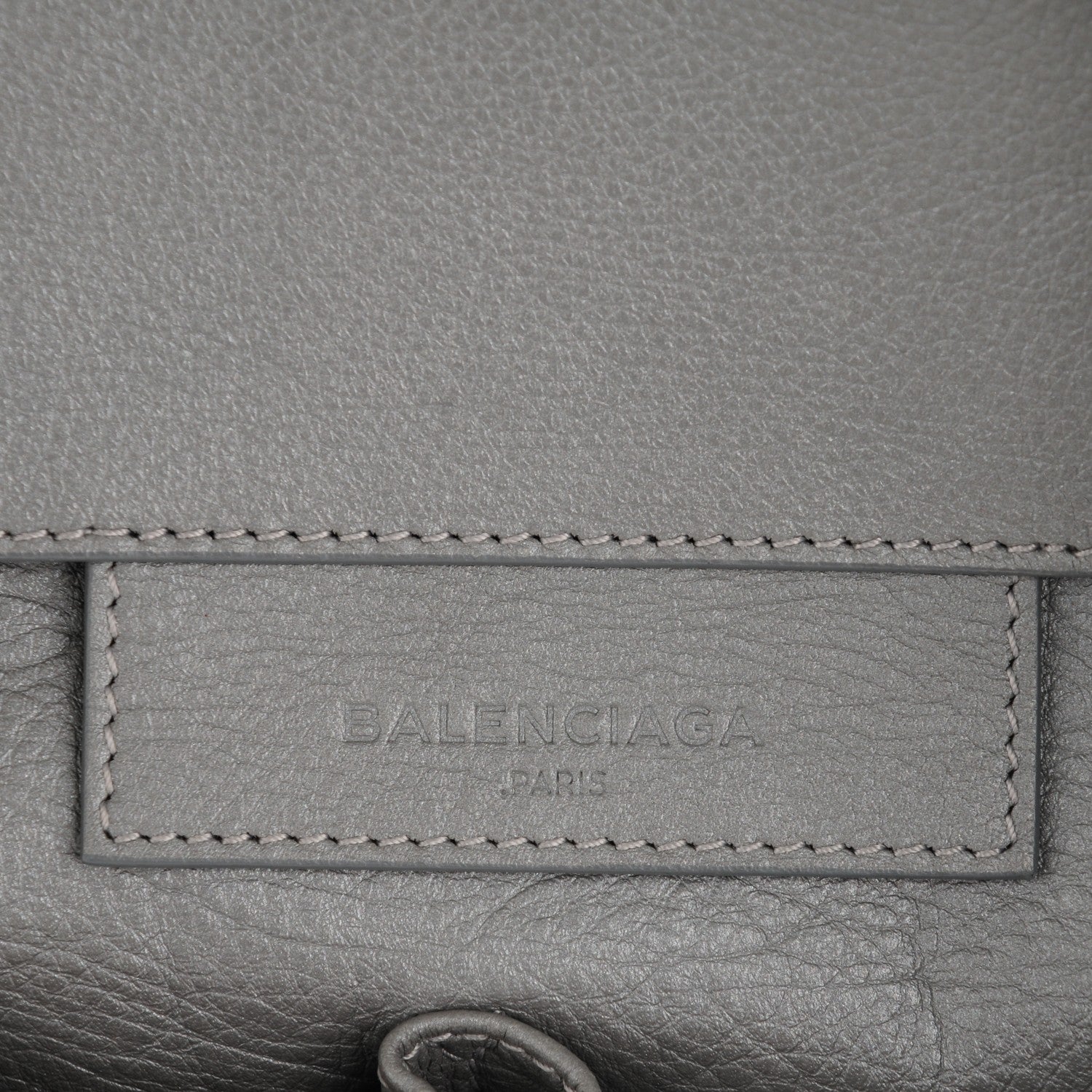 Balenciaga Veau Papier A4 Zip Around Tote Gris Metal 6 of 7