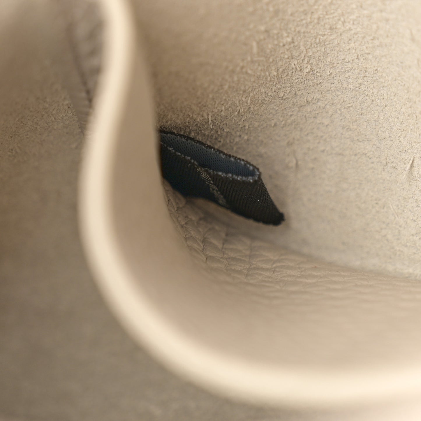 Heavy Grain Mini Alexa Chalk