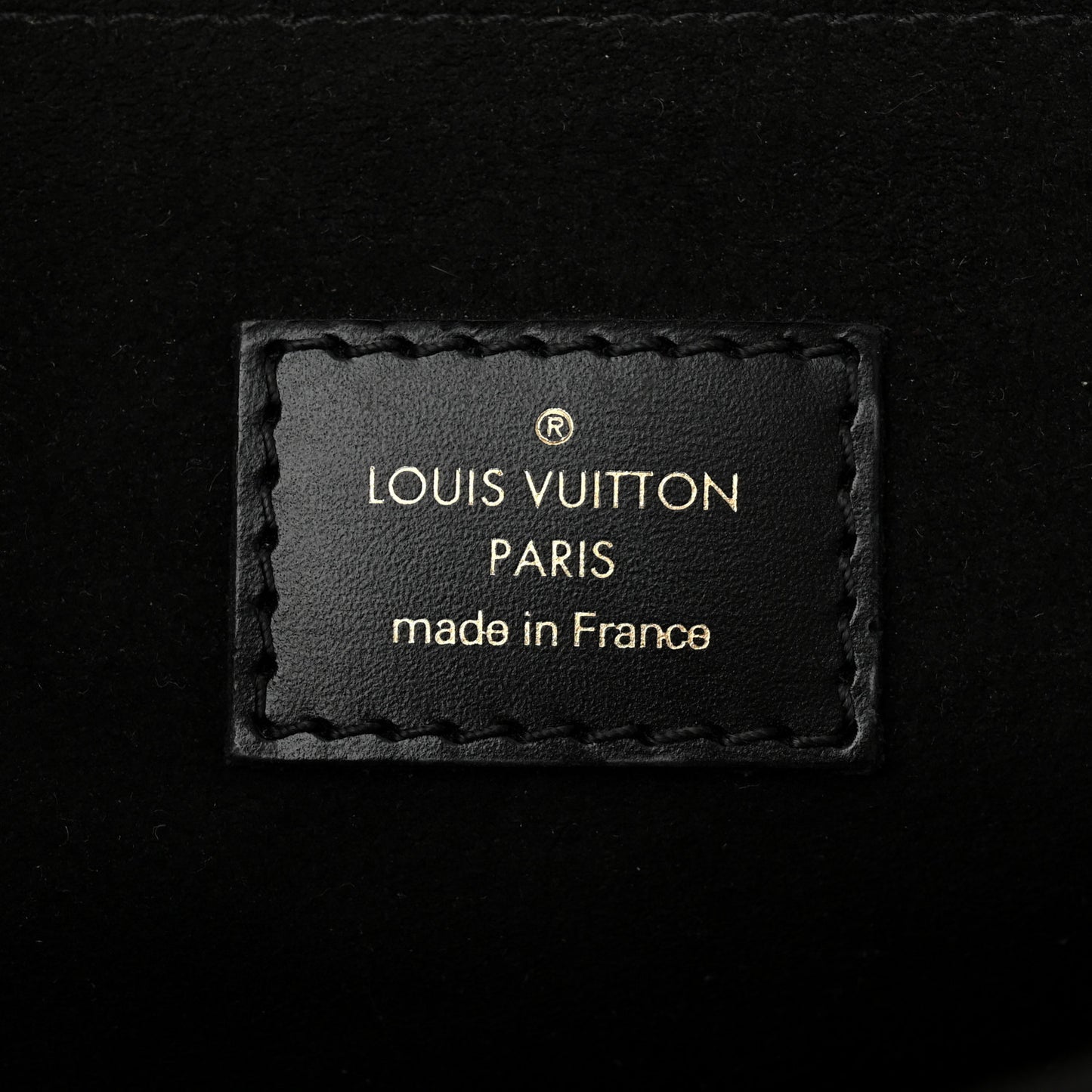 Reverse Monogram Pochette Metis