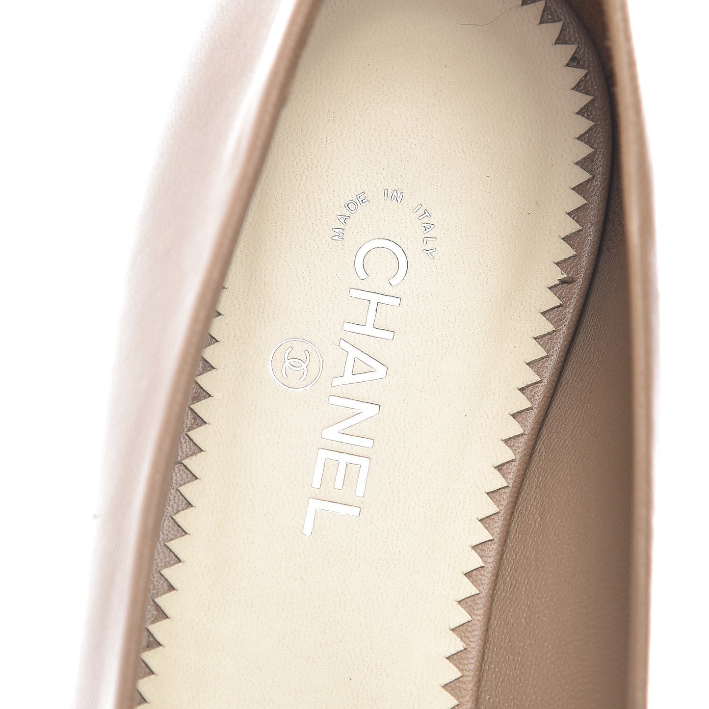 Lambskin Coco Line Pointed Toe Ballerina Flats 37 Beige Black