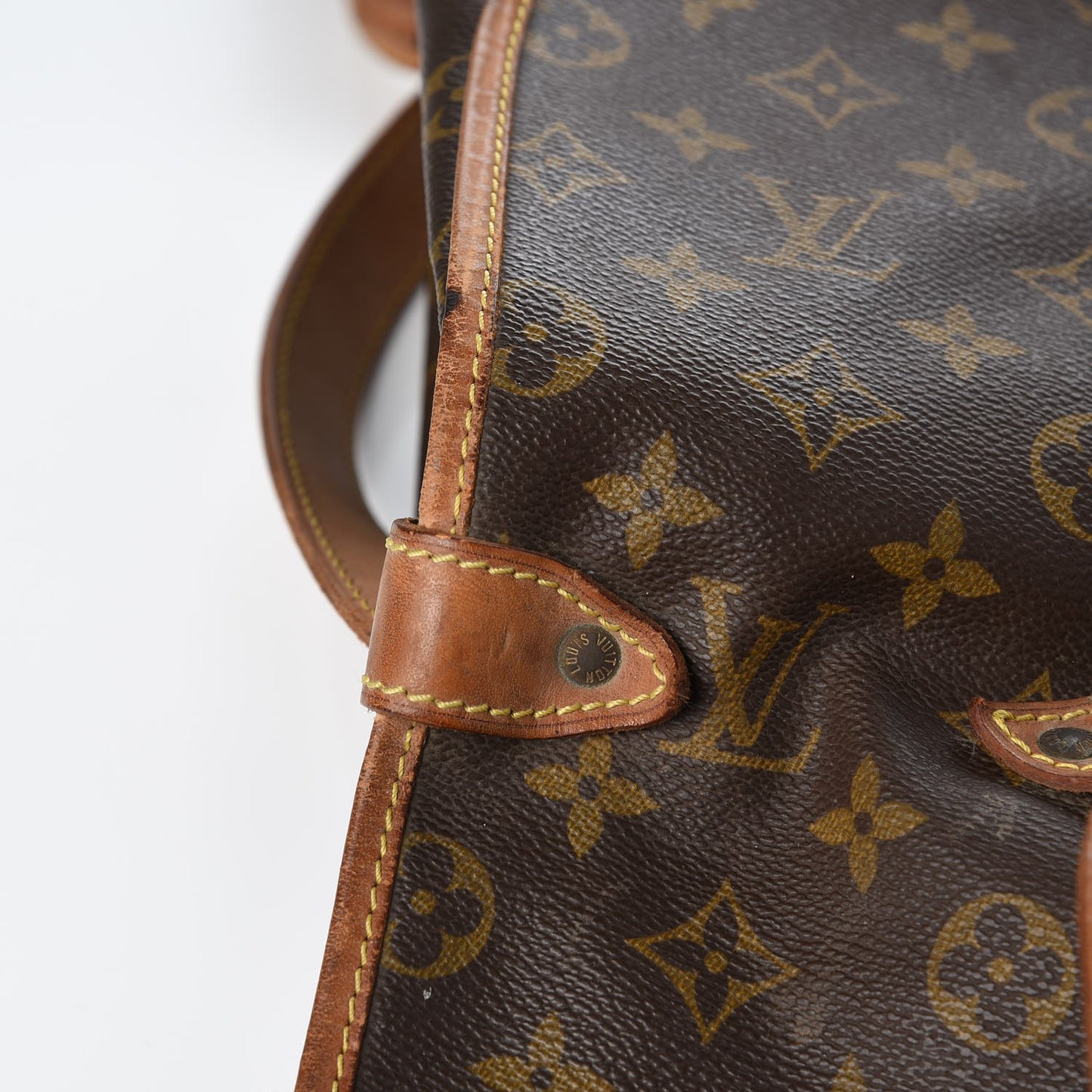 Monogram Saumur 43