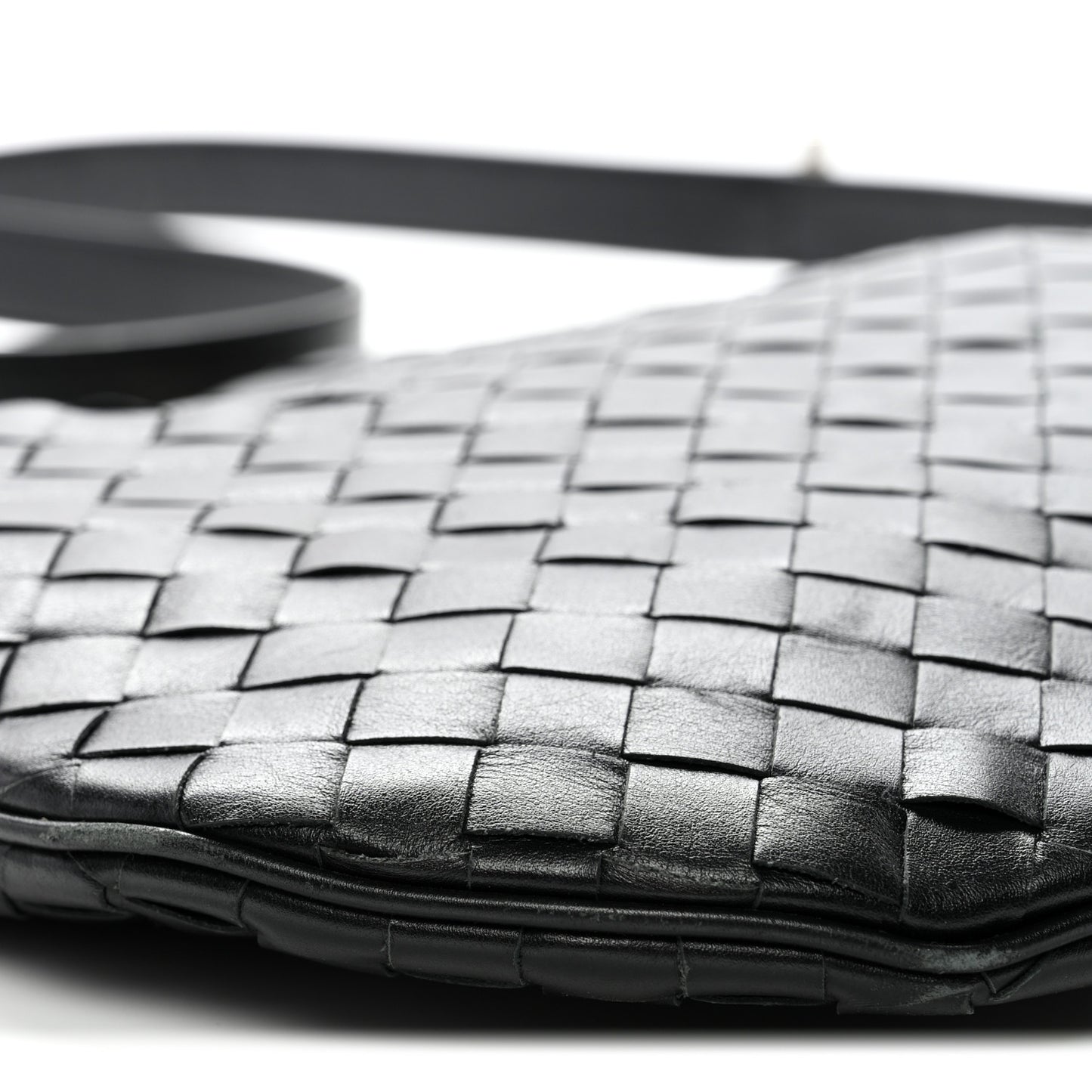Calfskin Intrecciato Virgule Black