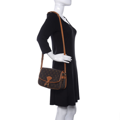 Louis Vuitton Monogram Sologne 2 of 9