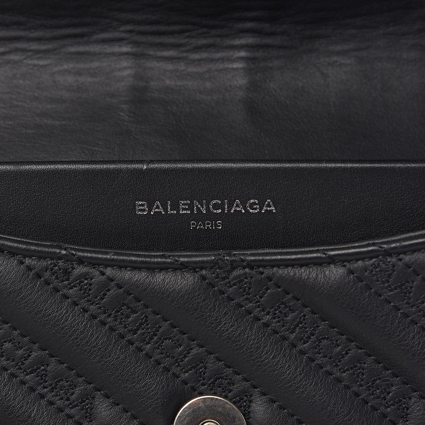 Calfskin Logo Matelasse M BB Chain Shoulder Bag Black