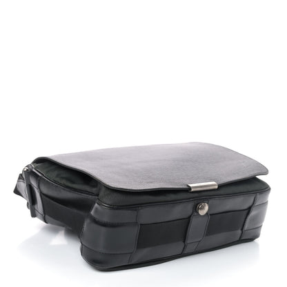 Louis Vuitton Taiga Viktor Messenger Bag Epicea 3 of 4