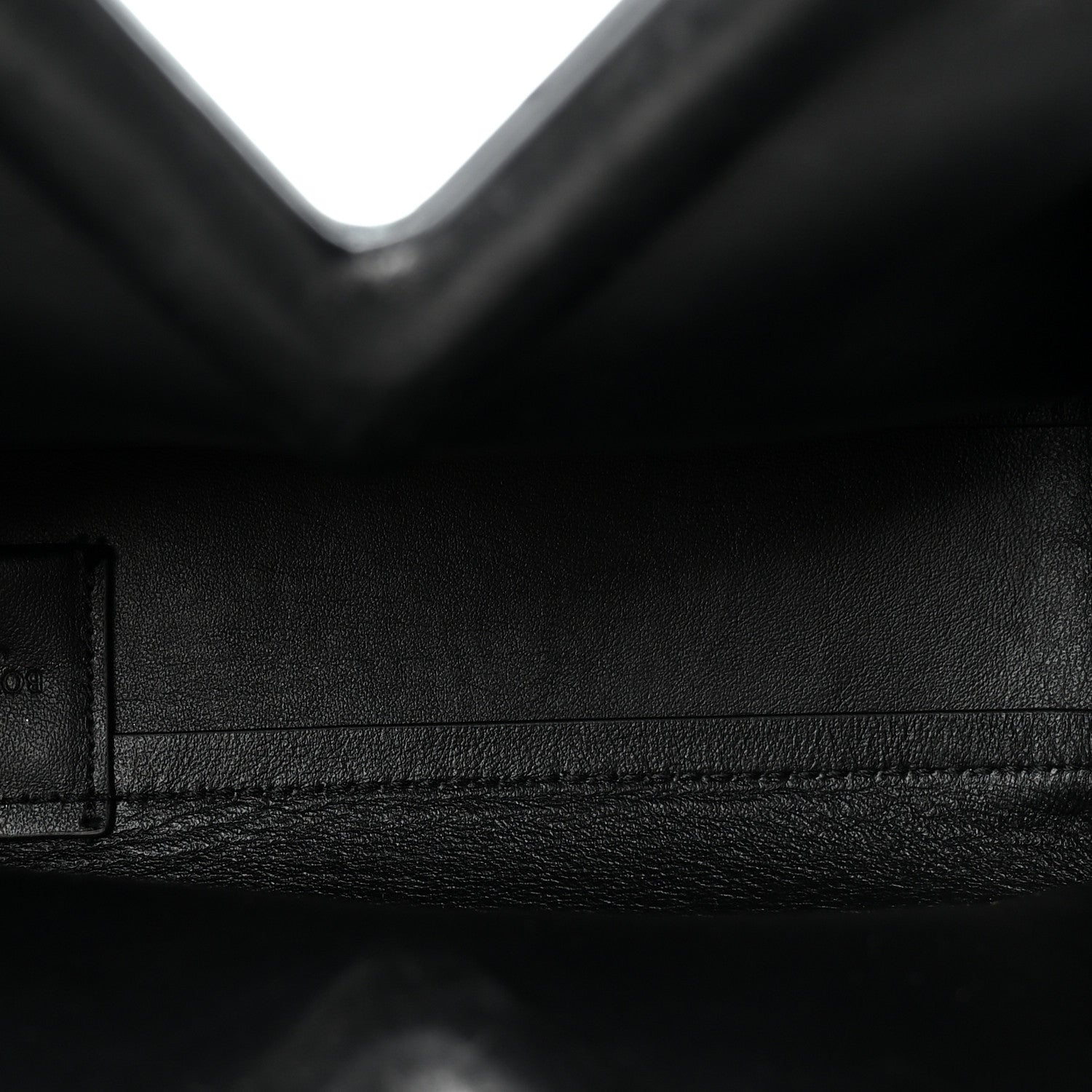 Bottega Veneta Calfskin Small The Point Triangle Bag Black 4 of 8