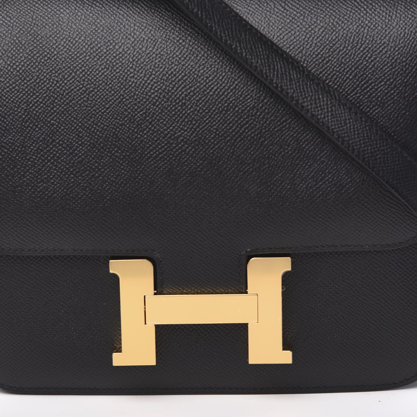 Epsom Constance 24 Black