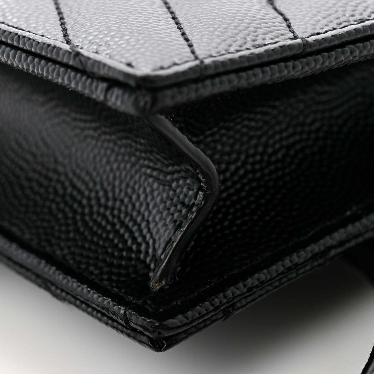 Grain De Poudre Matelasse Chevron Monogram Monochrome Envelope Chain Wallet Black