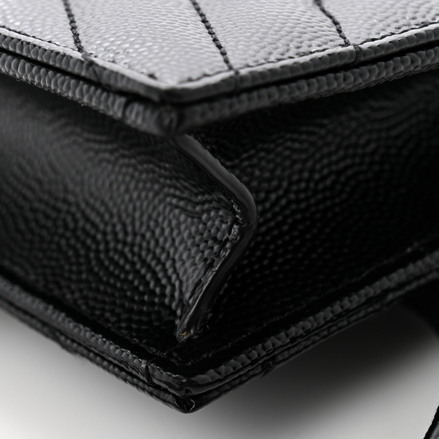 Saint Laurent Grain De Poudre Matelasse Chevron Monogram Monochrome Envelope Chain Wallet Black 12 of 14