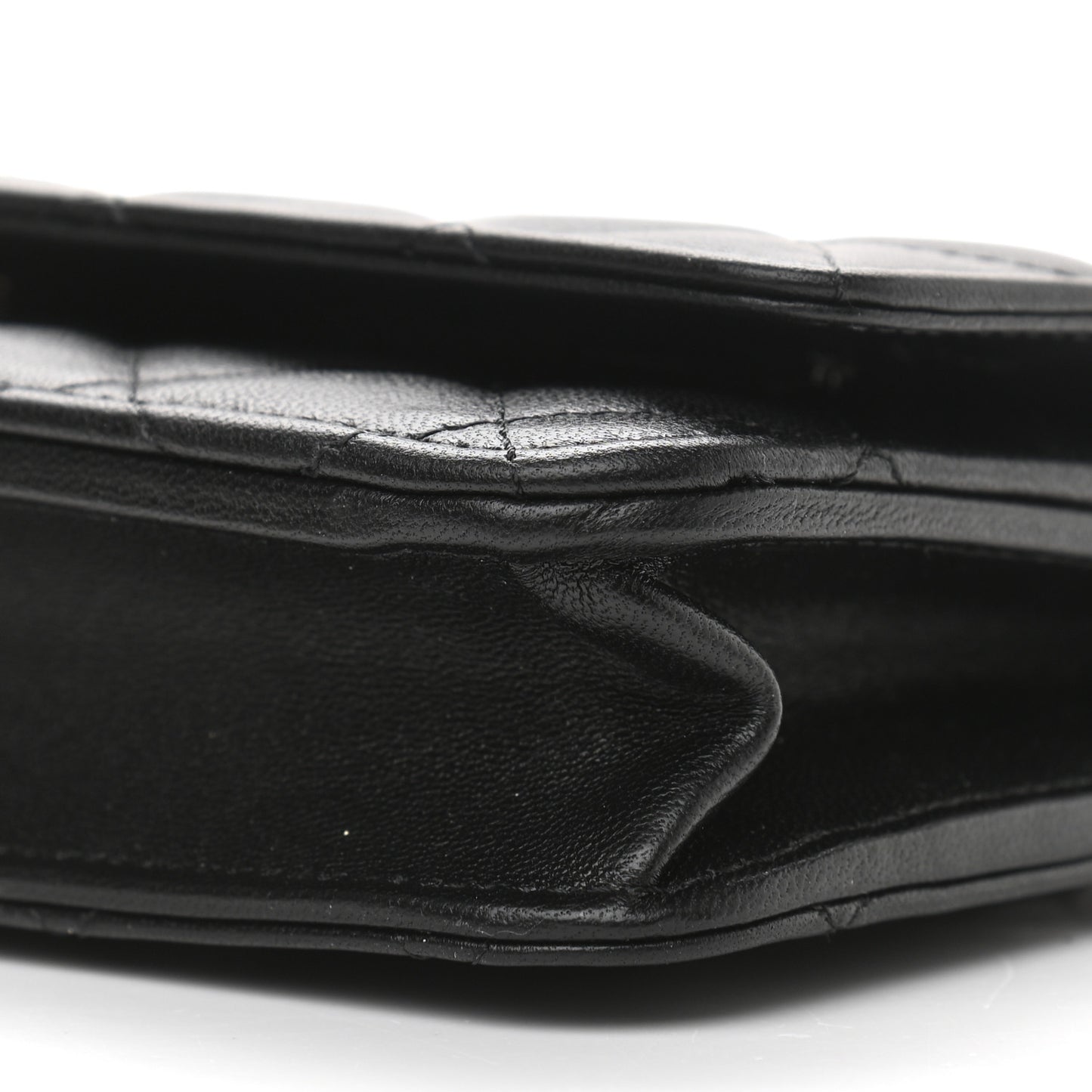 Lambskin Quilted Pearl Wallet On Chain WOC Black