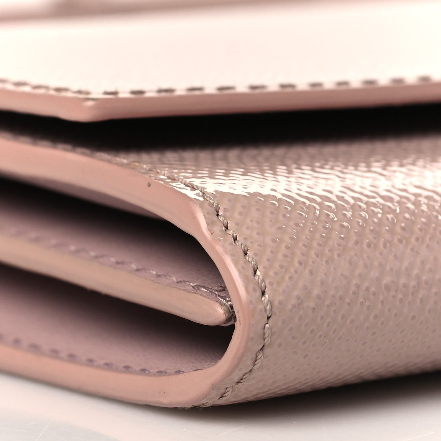 Grainy Calfskin Henley Wallet On Chain Beige