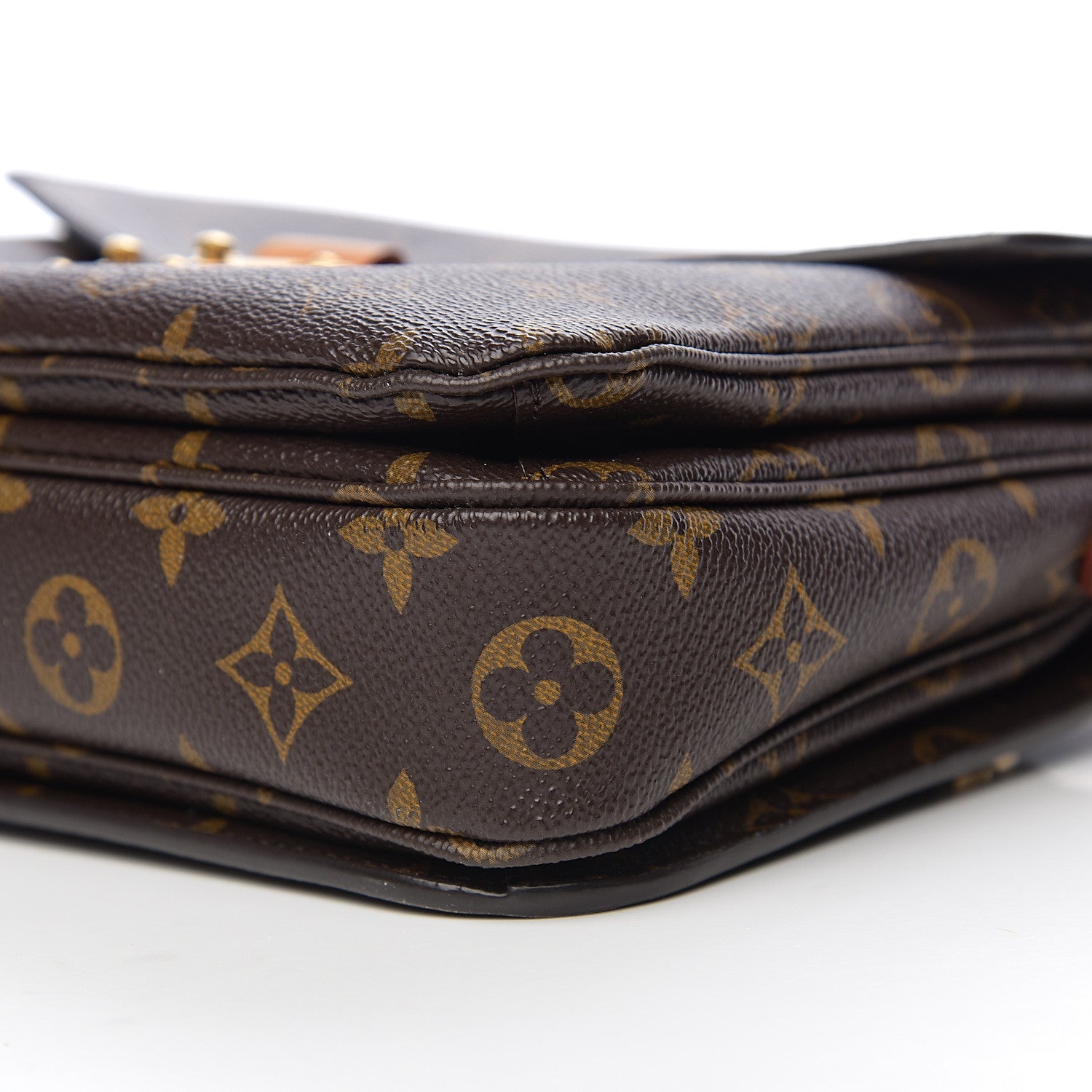 Louis Vuitton Monogram Pochette Metis 9 of 9