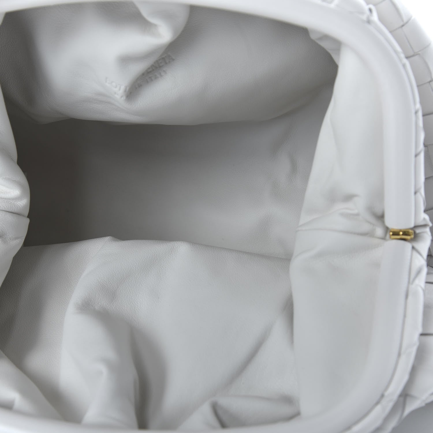 Bottega Veneta Nappa Maxi Intreccio The Pouch Oversized Clutch Plaster 5 of 9