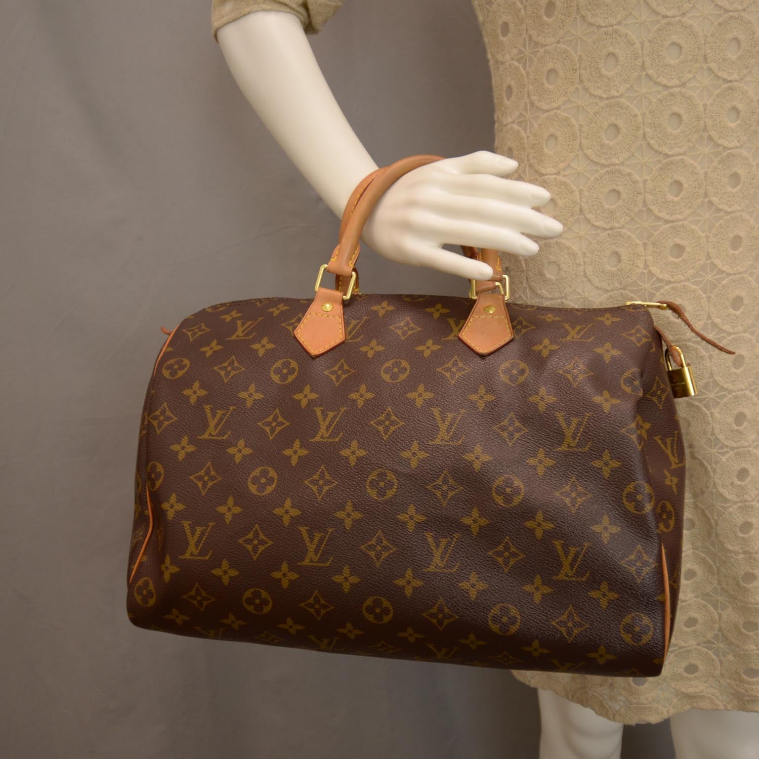 Louis Vuitton Monogram Speedy 35 2 of 7