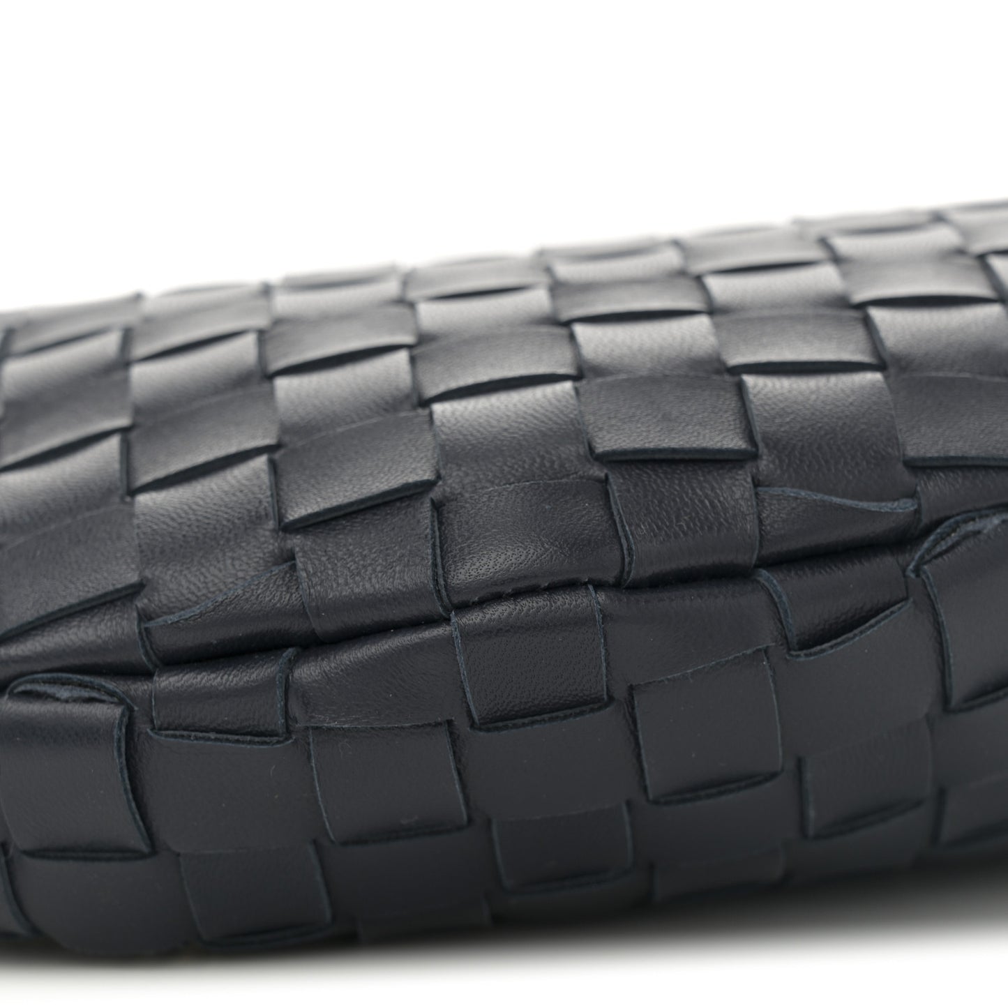 Nappa Intrecciato Sardine With Chain Bag Space