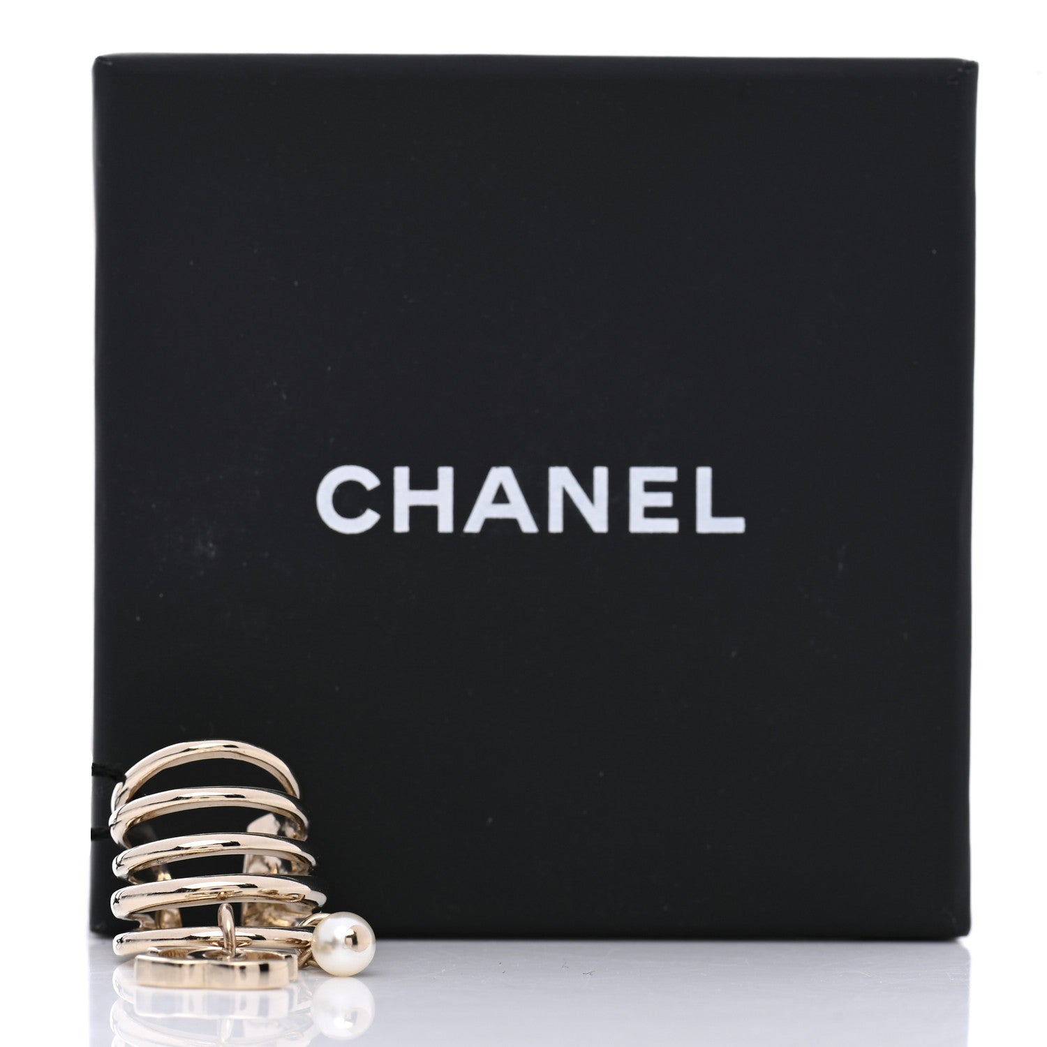 Chanel Pearl CC Single Ear Cuff Gold 5 of 5