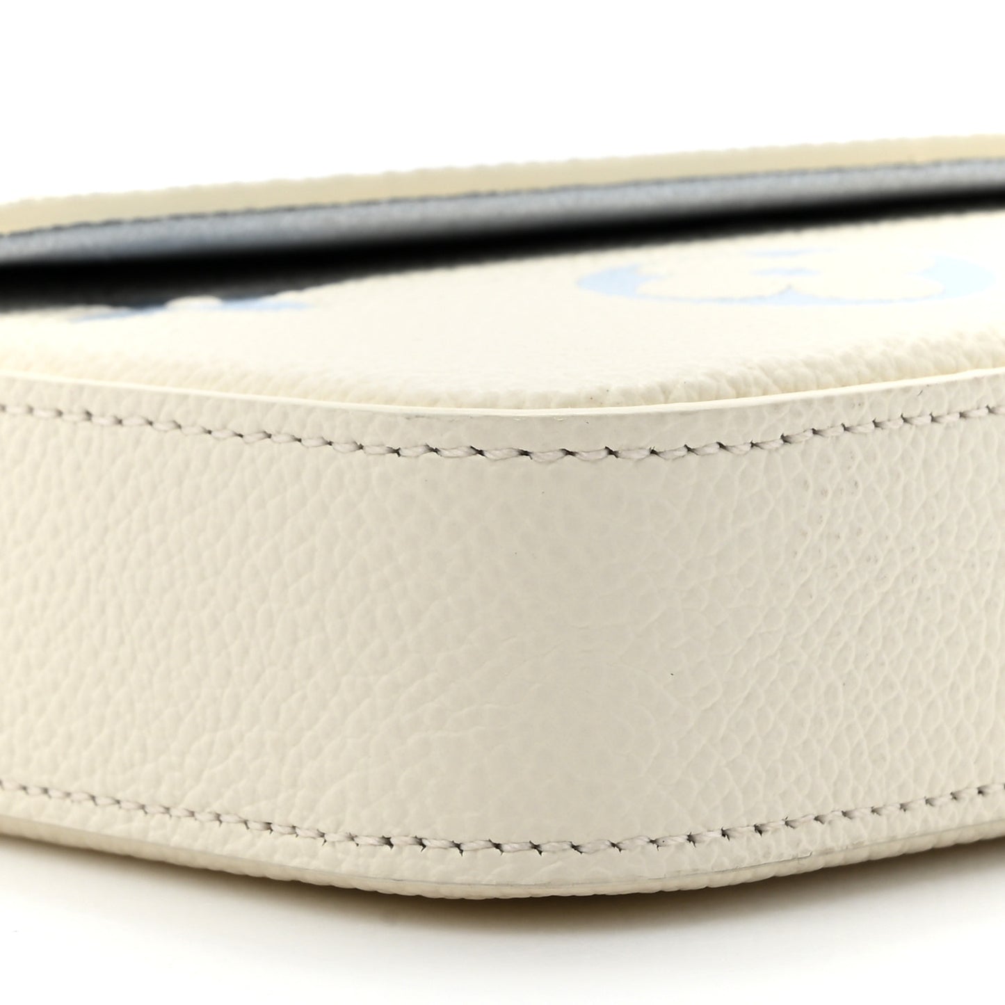 Empreinte Monogram Giant By The Pool Felicie Pochette Chain Wallet  Latte Candy Blue