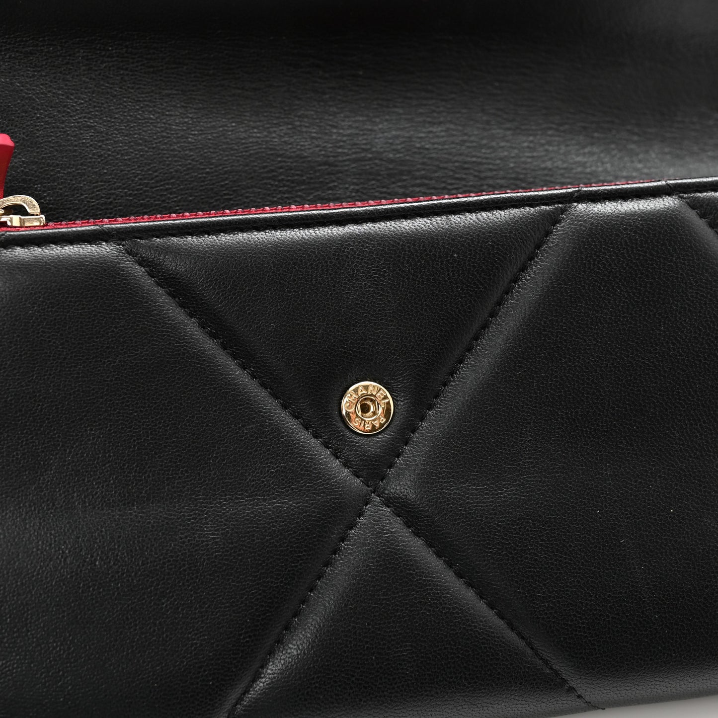 Lambskin Quilted Chanel 19 Flap Wallet Black
