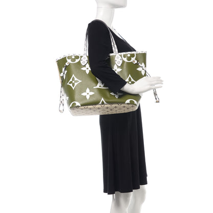 Louis Vuitton Monogram Giant Neverfull MM Kaki 2 of 9