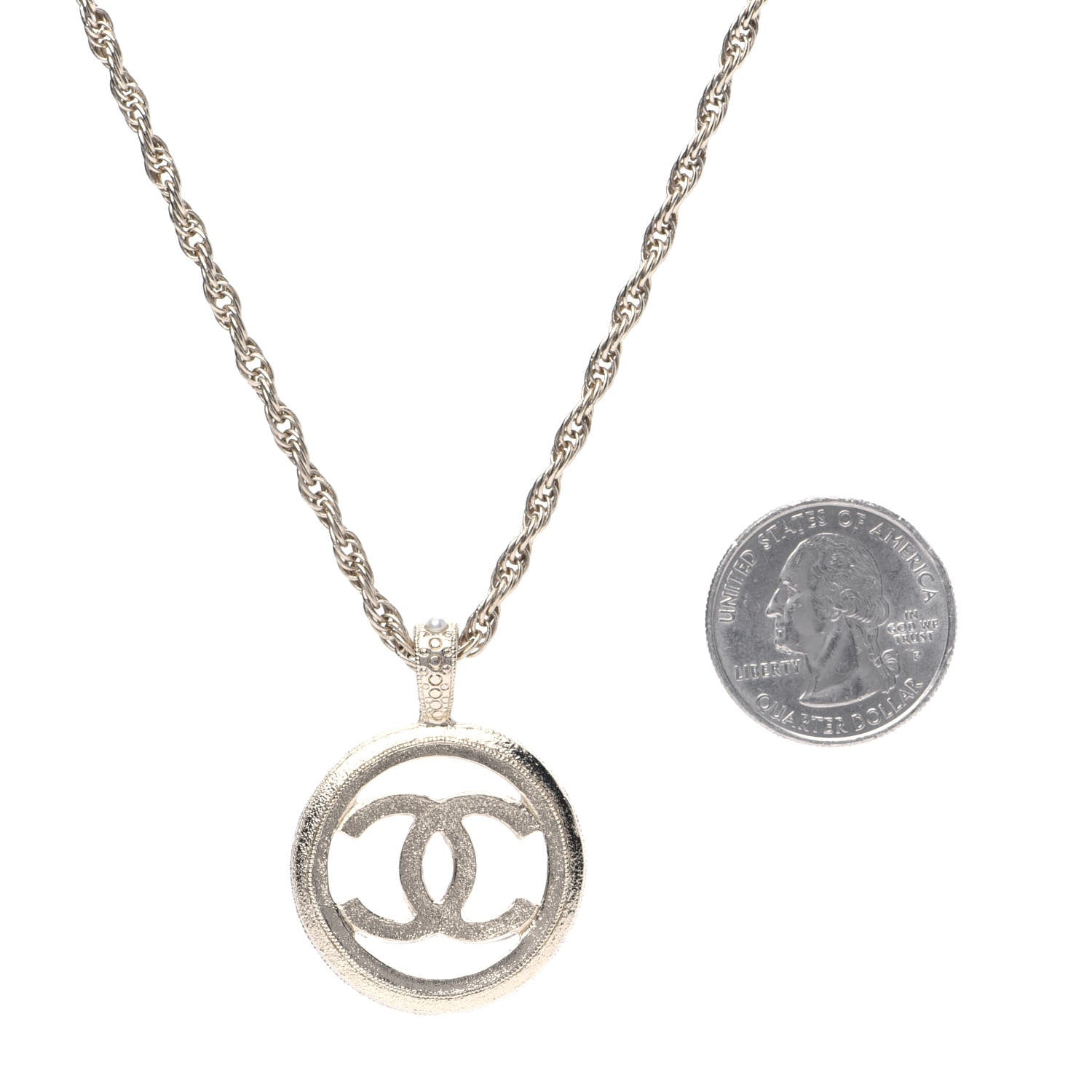 Chanel Pearl CC Round Pendant Necklace Gold 3 of 6