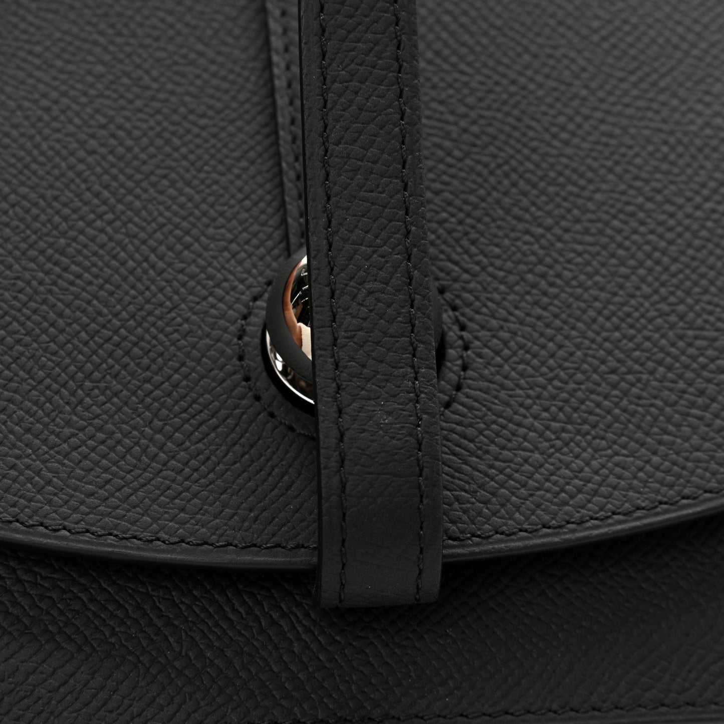 Carat Calfskin Madeleine Clutch Black