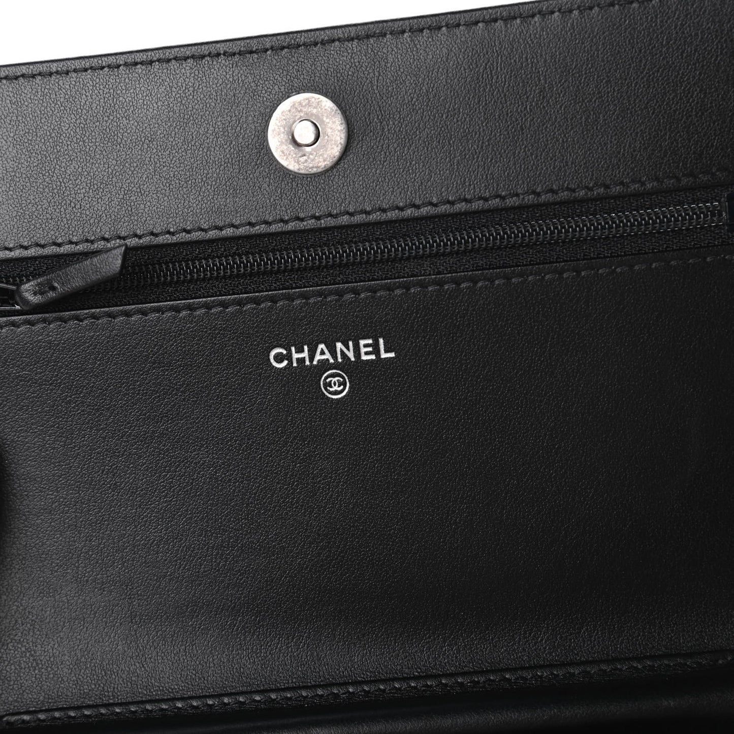 Caviar Quilted Boy Wallet On Chain WOC Black