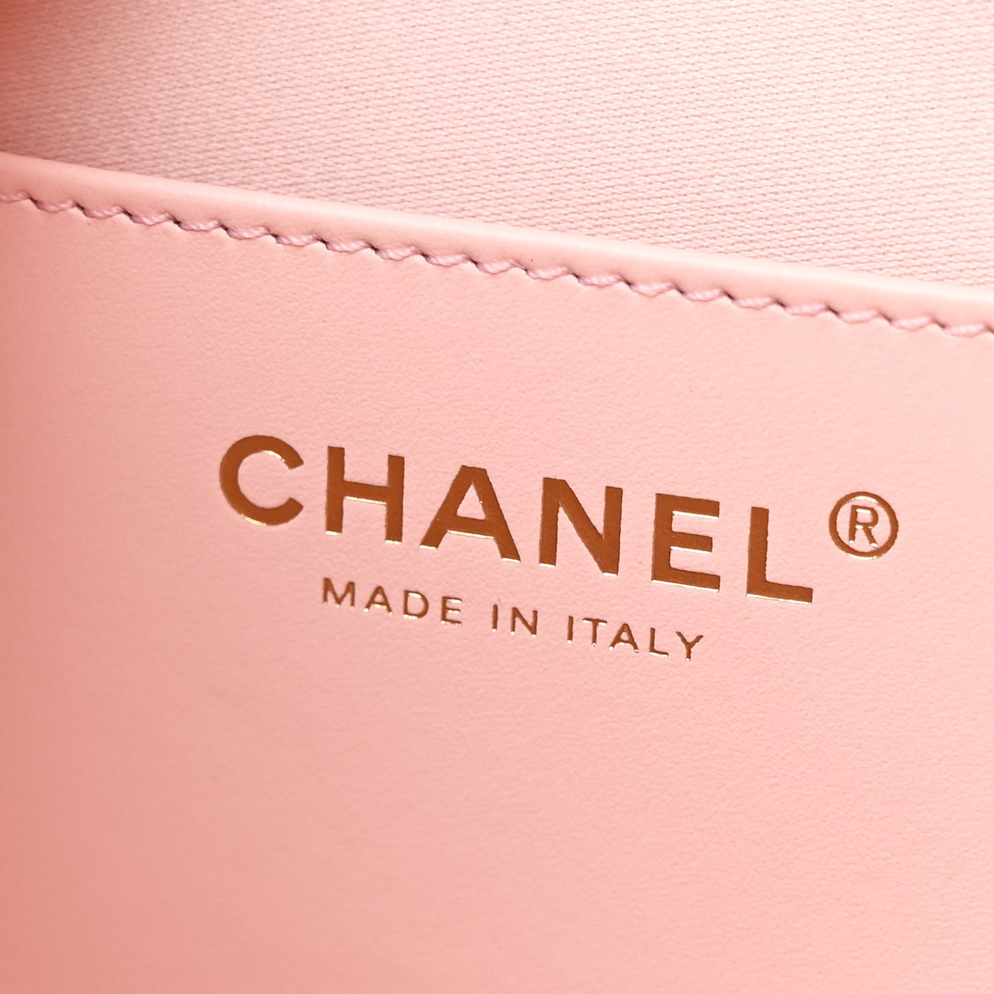 Caviar Quilted Medium Chanel 25 Handbag Light Pink