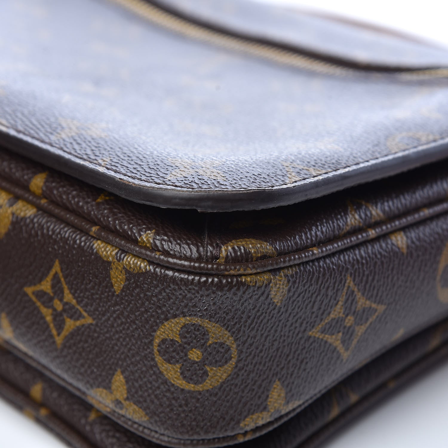 Louis Vuitton Monogram Pochette Metis 22 of 25