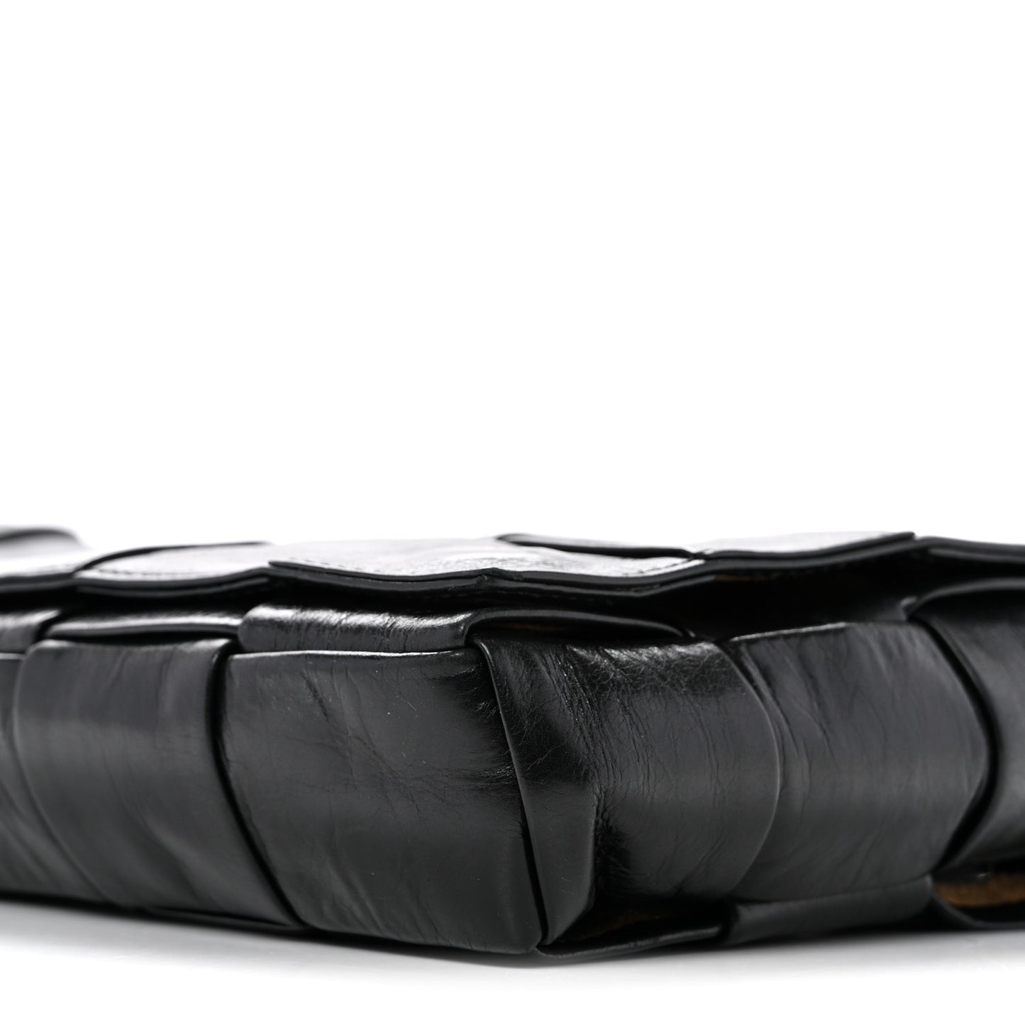 Paper Calfskin Intrecciato Stretch Cassette Black