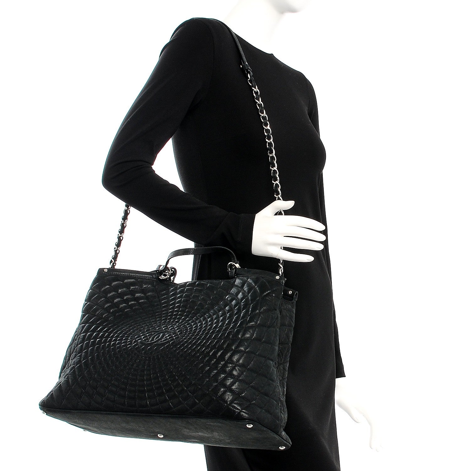 Chanel Iridescent Calfskin Large Sea Hit Tote Black 2 of 8