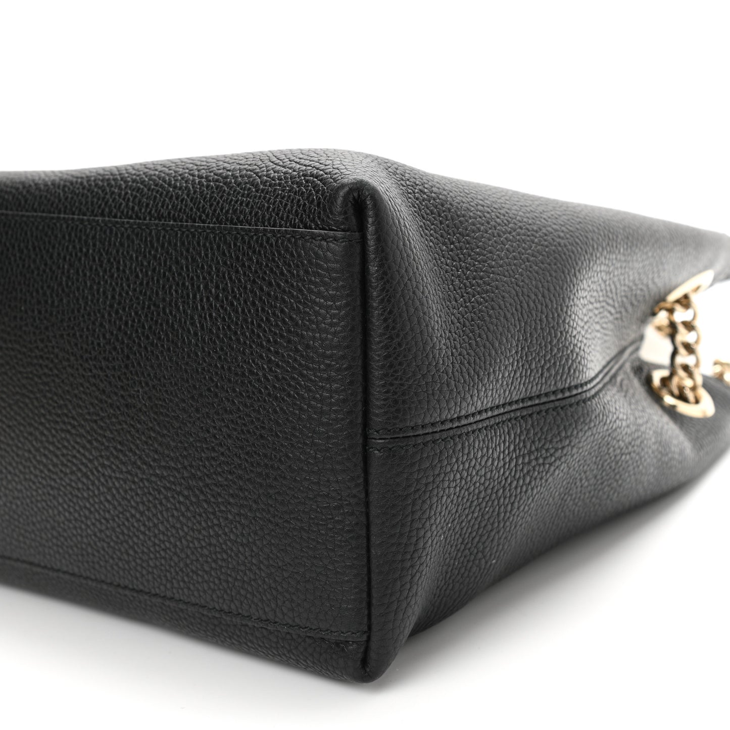 Pebbled Calfskin Medium Soho Chain Shoulder Bag Black