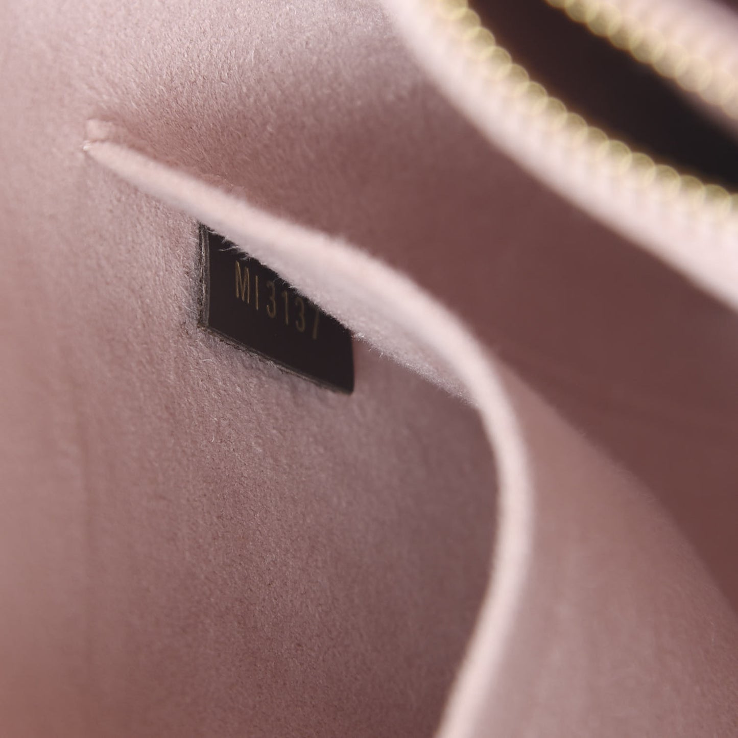 Damier Ebene Cuir Taurillon Brittany Magnolia