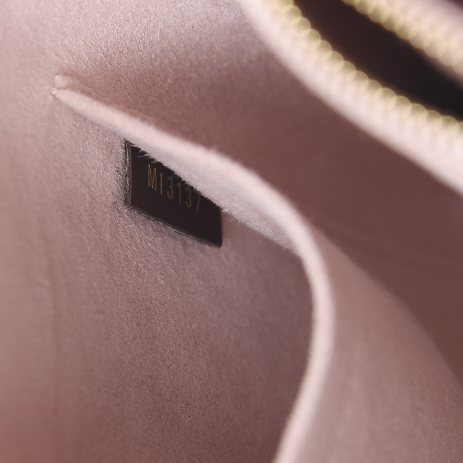 Louis Vuitton Damier Ebene Cuir Taurillon Brittany Magnolia 8 of 11