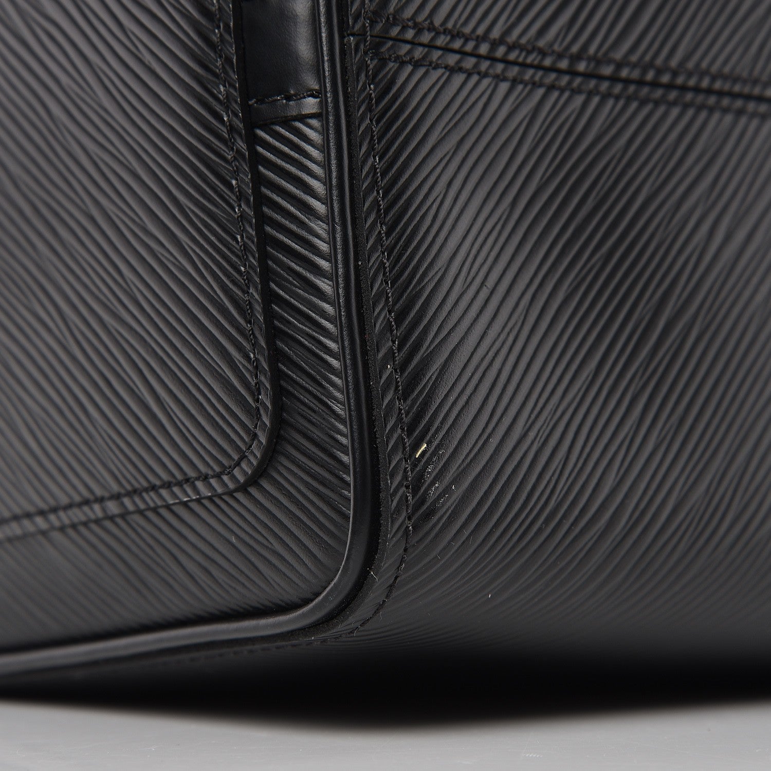 Louis Vuitton Epi Speedy Bandouliere 25 Black 8 of 9
