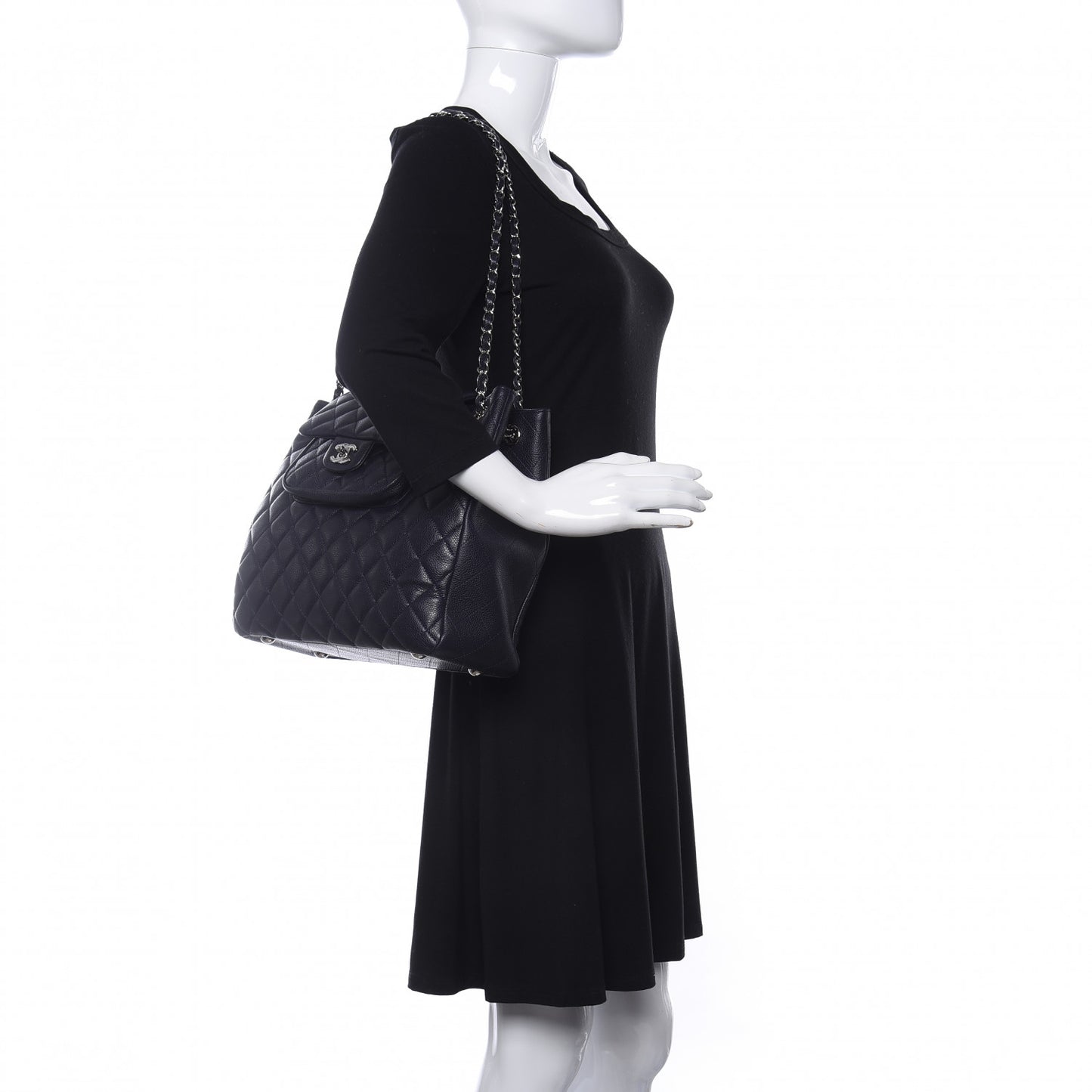 Caviar Quilted Flap Tote Marine