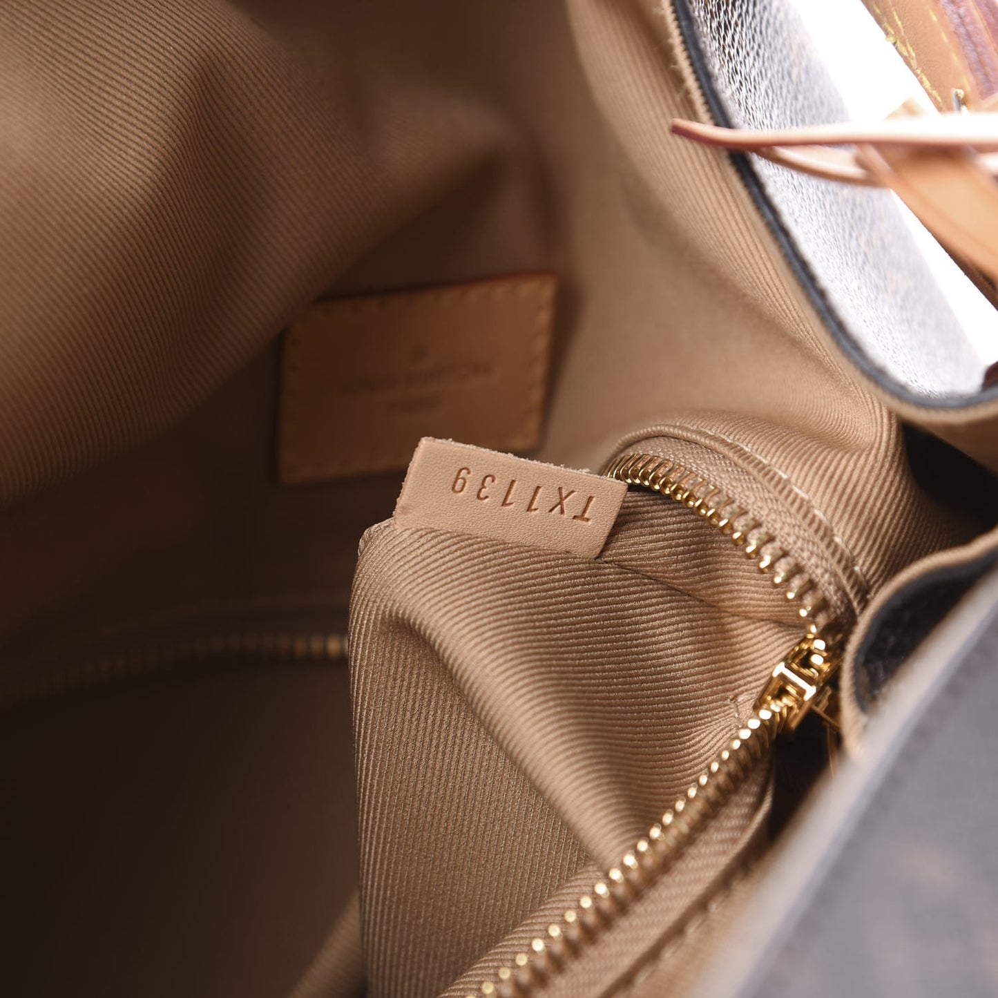 Monogram Graceful MM