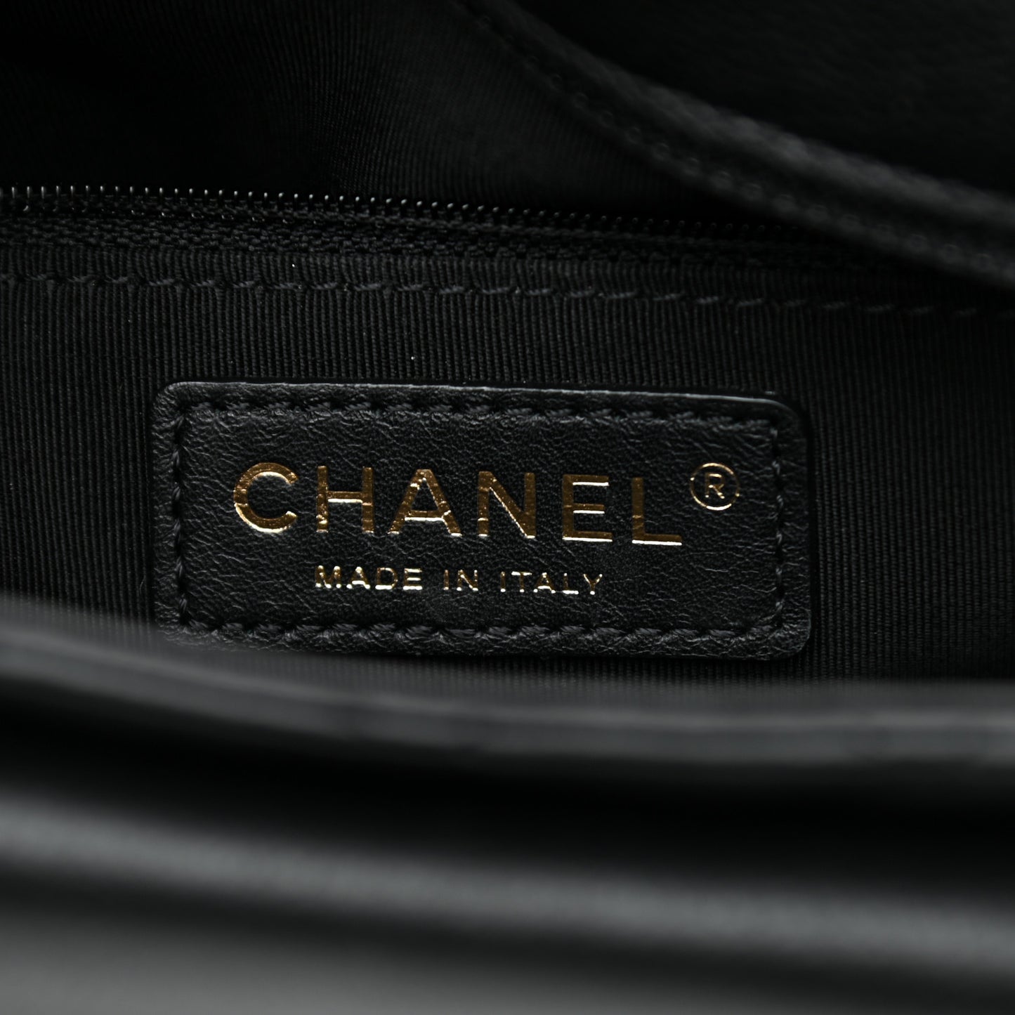 Grained Calfskin Quilted Messenger Flap Black
