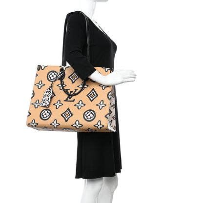 Louis Vuitton Monogram Giant Wild At Heart Onthego GM Arizona 2 of 9