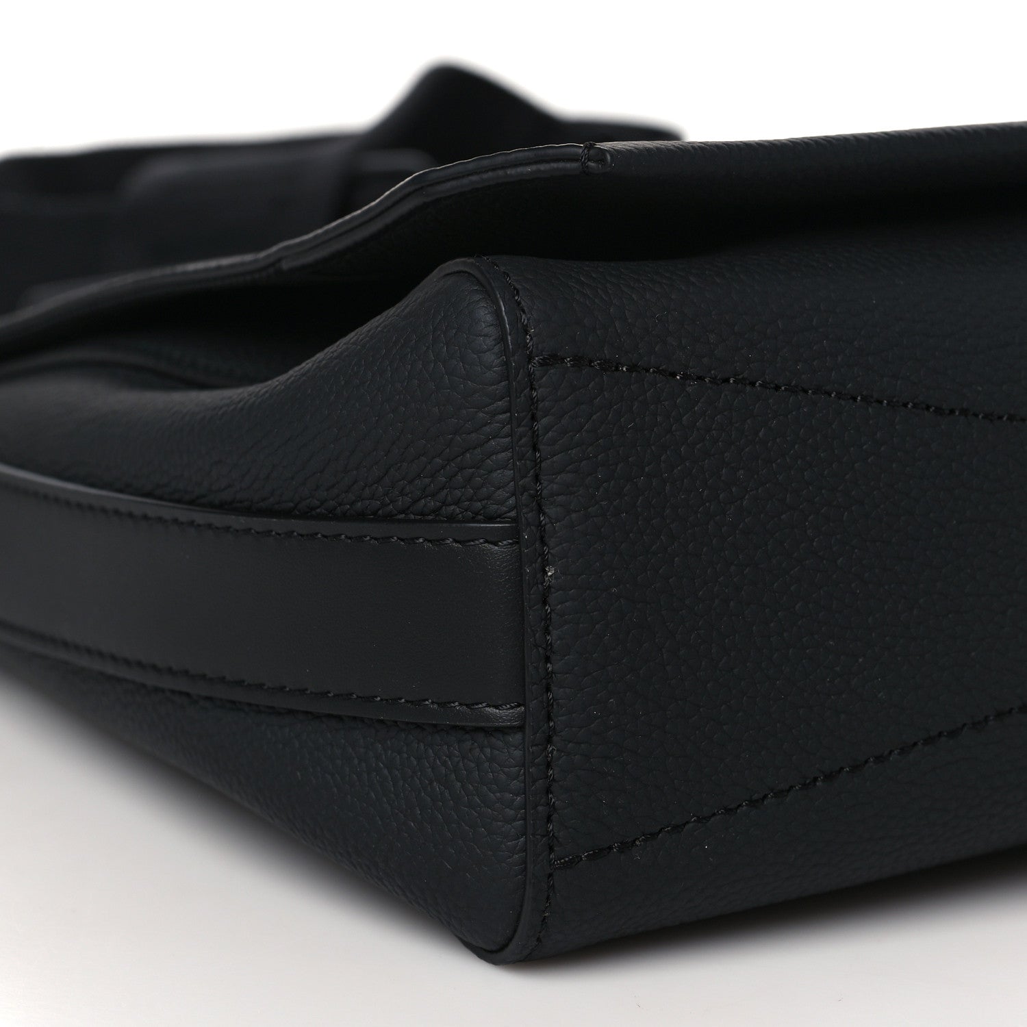 Louis Vuitton Calfskin Aerogram Messenger Black 7 of 8
