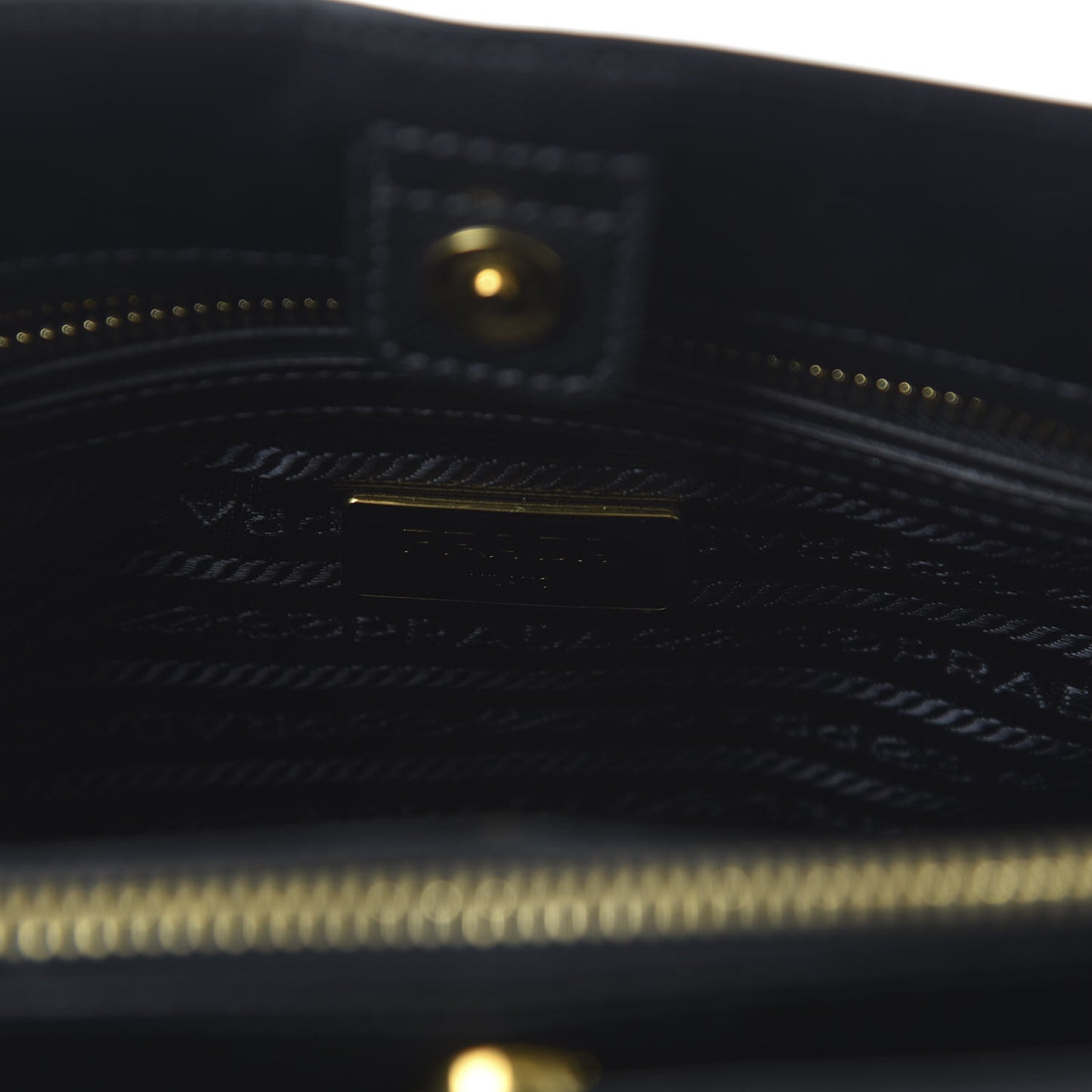 Saffiano Lux Medium Tote Black