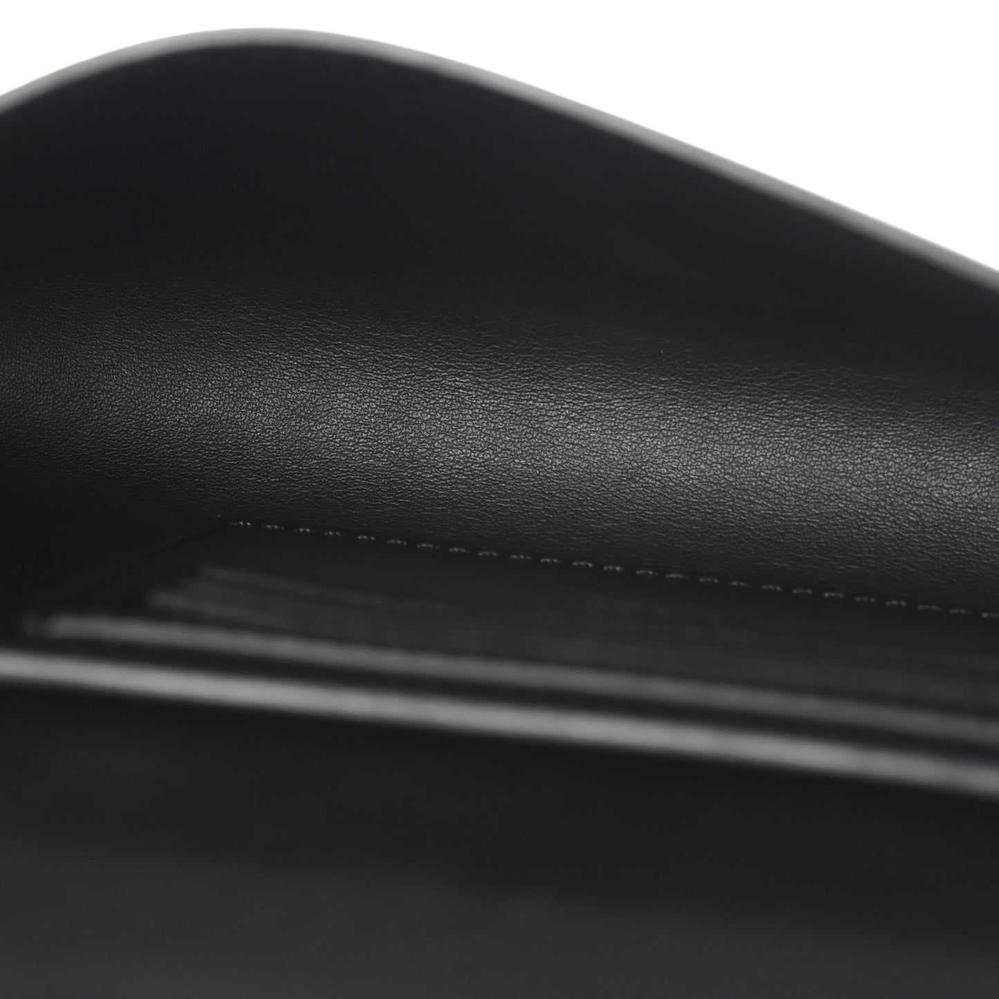 Calfskin LV Wallet On Chain Capucines Black