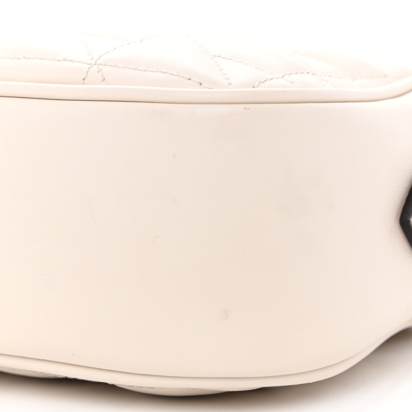 Calfskin Matelasse Aria Small GG Marmont Chain Shoulder Bag Mystic White