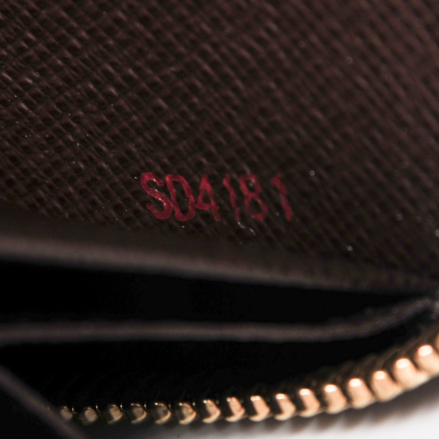 Damier Ebene Zippy Wallet