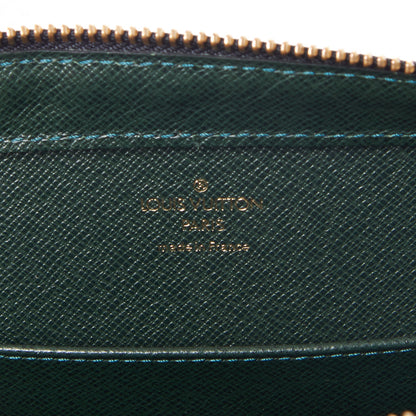 Louis Vuitton Taiga Baikal Pochette Epicea 7 of 7